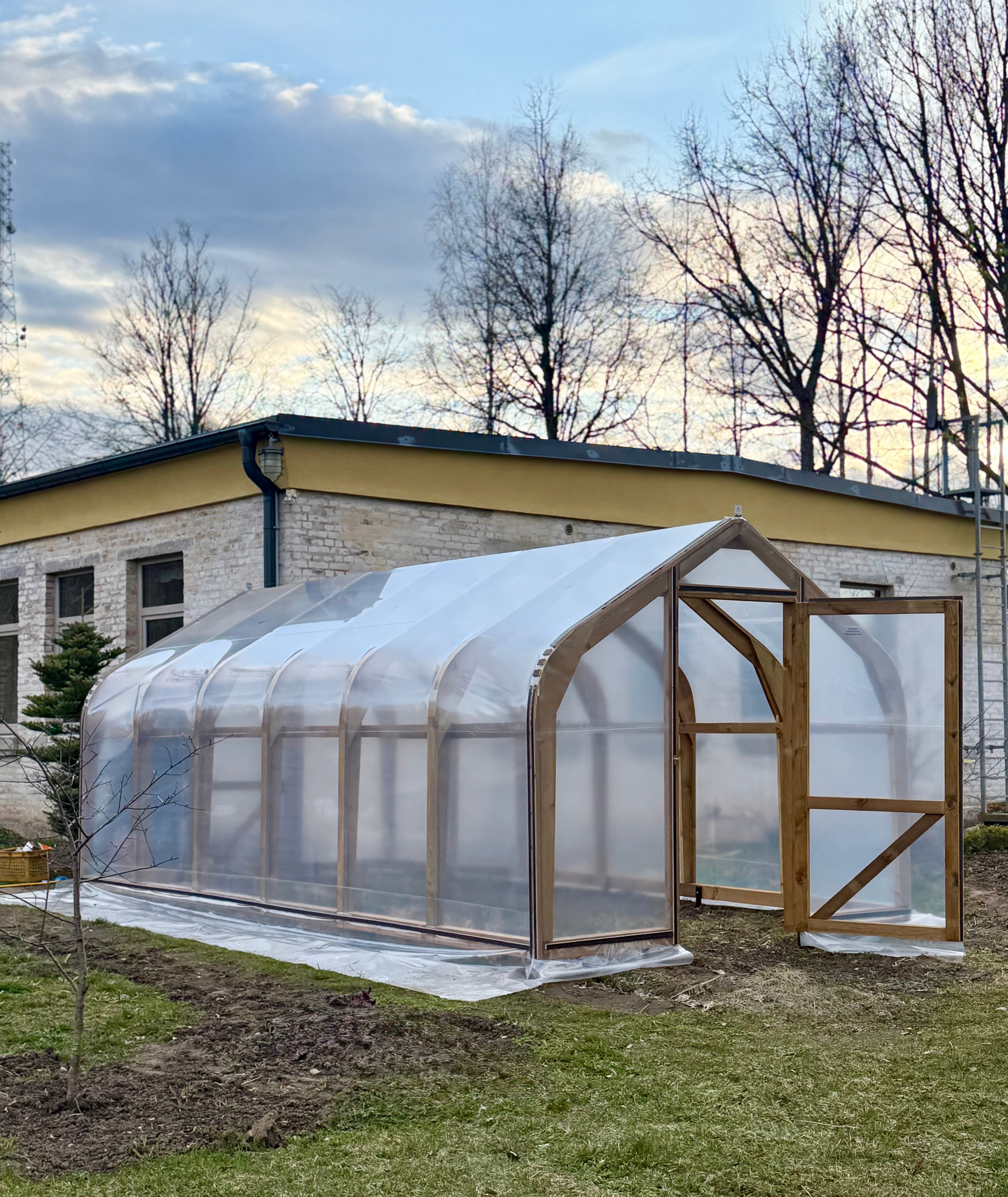Classic Wood greenhouse 3M